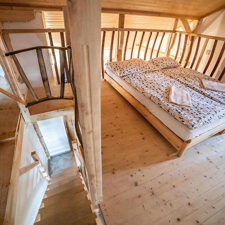 Vinny Sklep Kovarna - Nad Presovnou Rohatec Extérieur photo