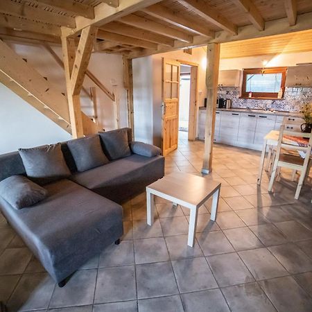 Vinny Sklep Kovarna - Nad Presovnou Rohatec Extérieur photo
