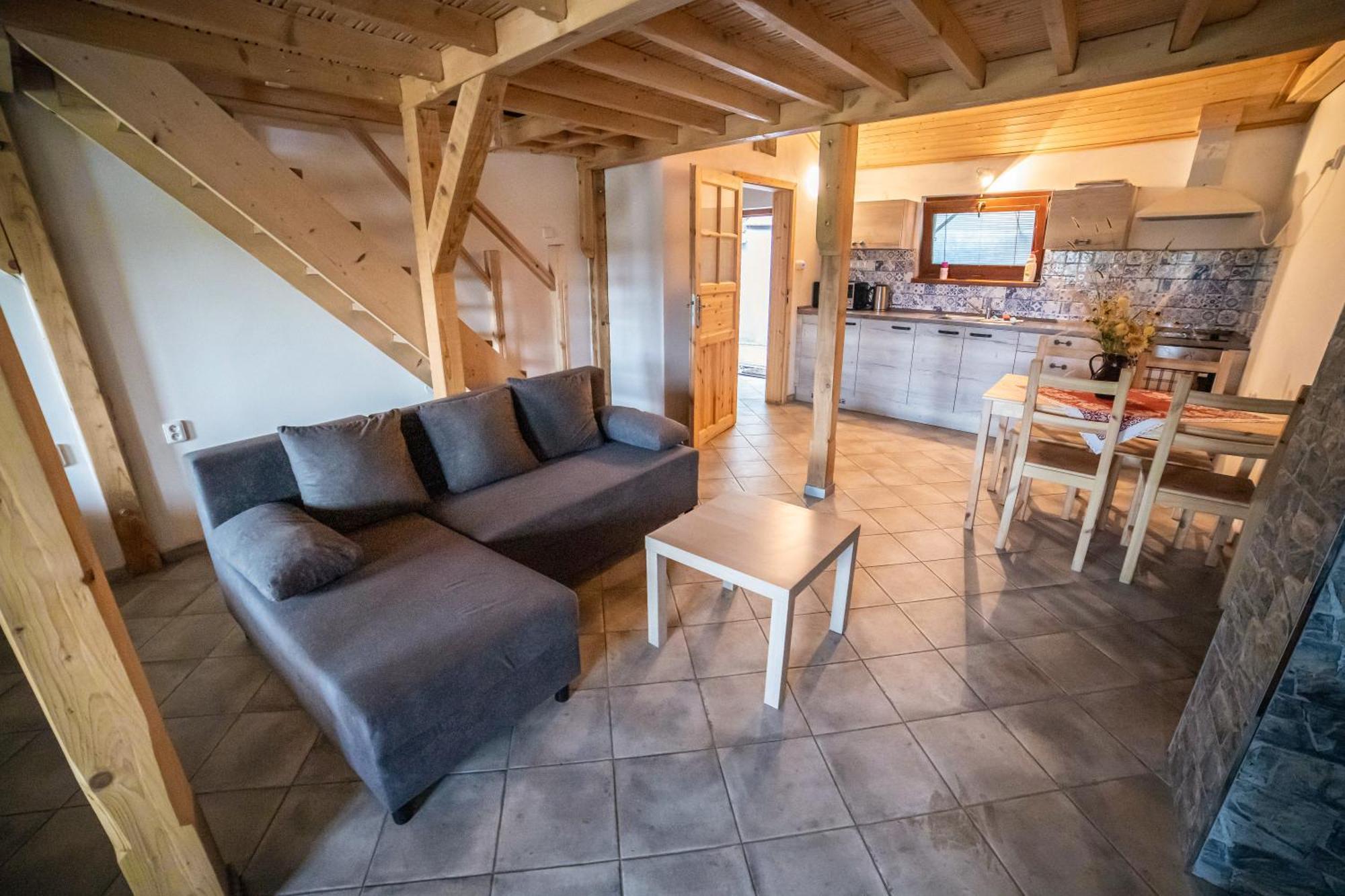 Vinny Sklep Kovarna - Nad Presovnou Rohatec Extérieur photo