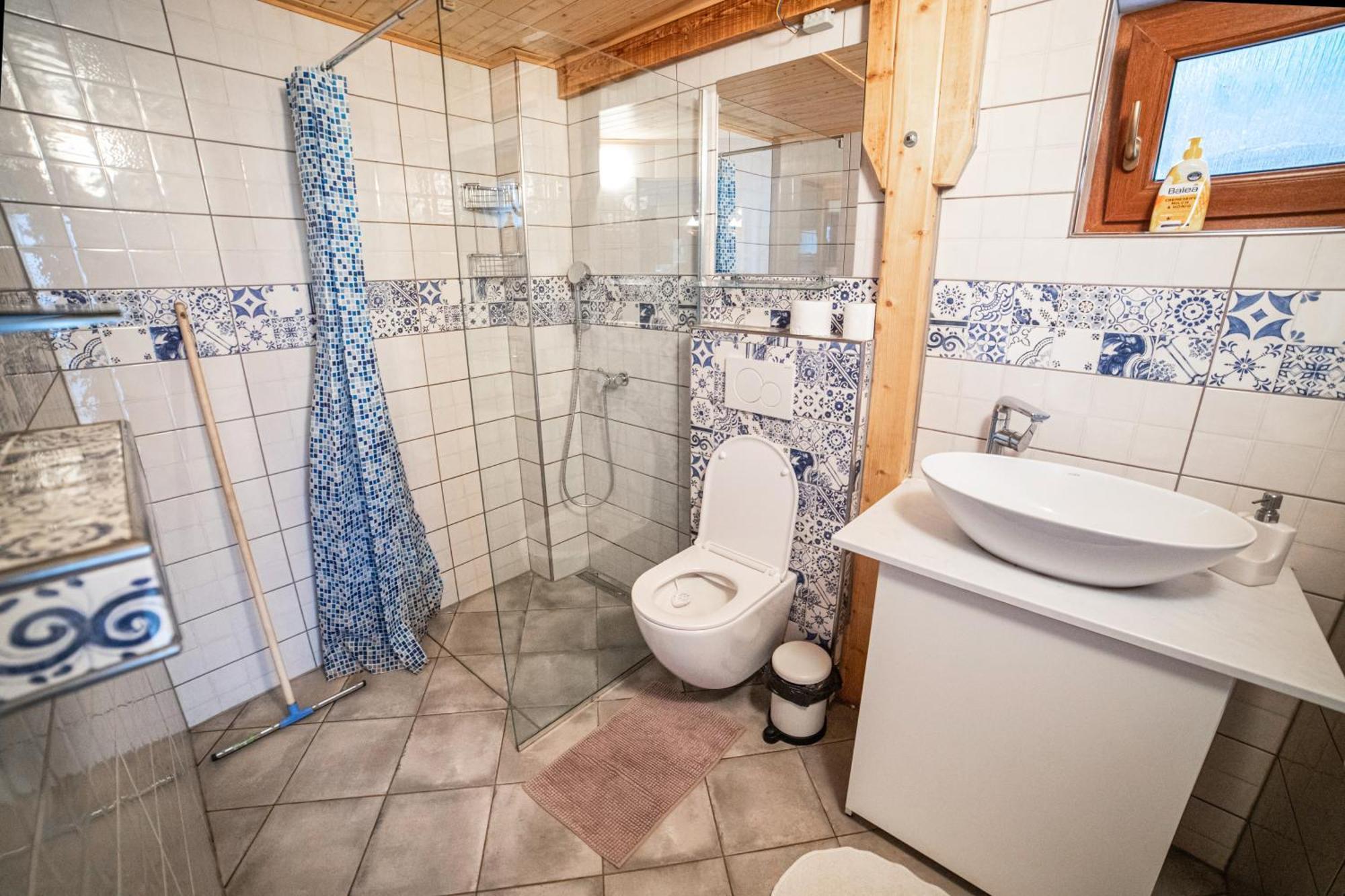 Vinny Sklep Kovarna - Nad Presovnou Rohatec Extérieur photo